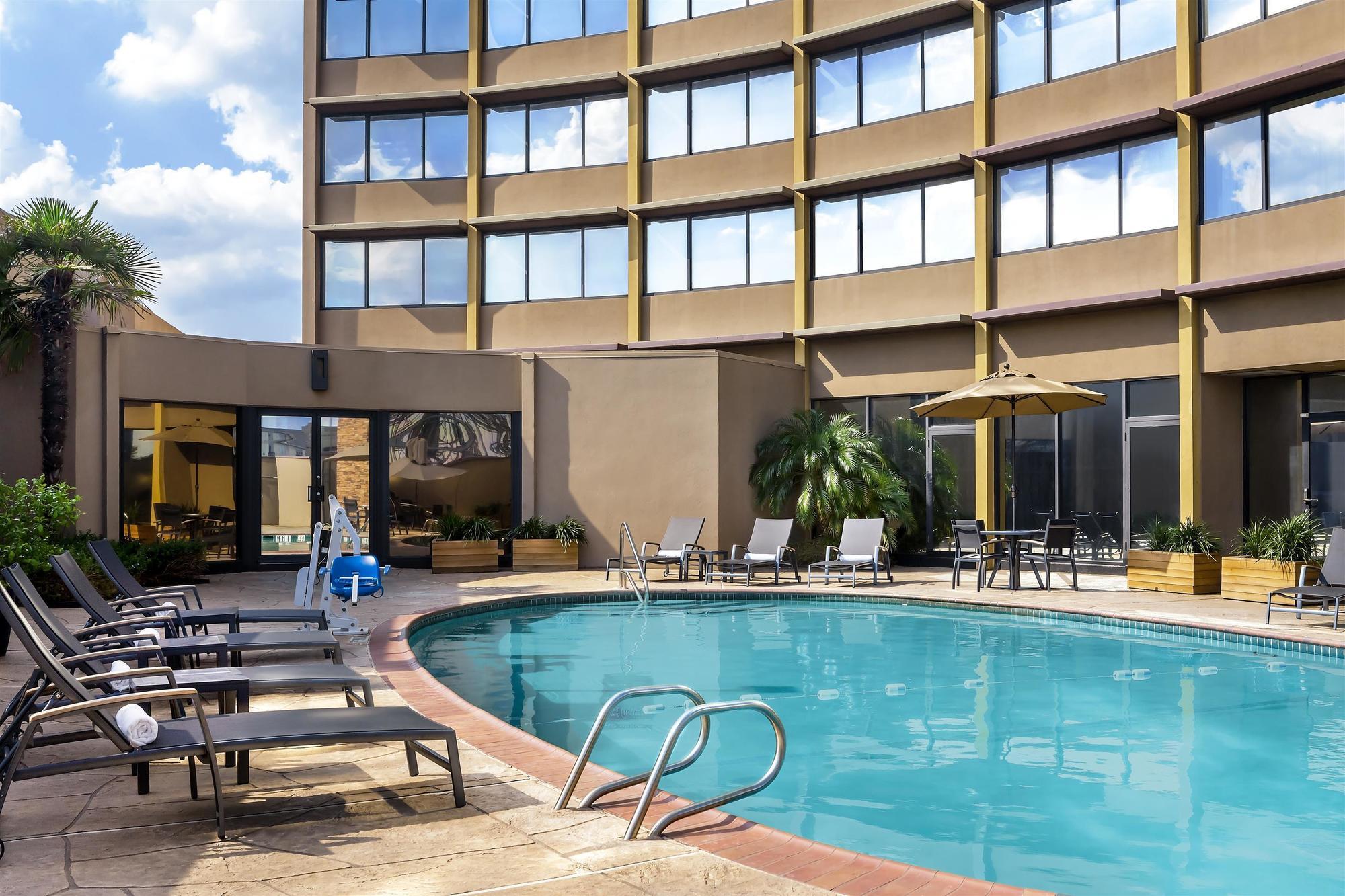 Four Points By Sheraton Houston Greenway Plaza Extérieur photo